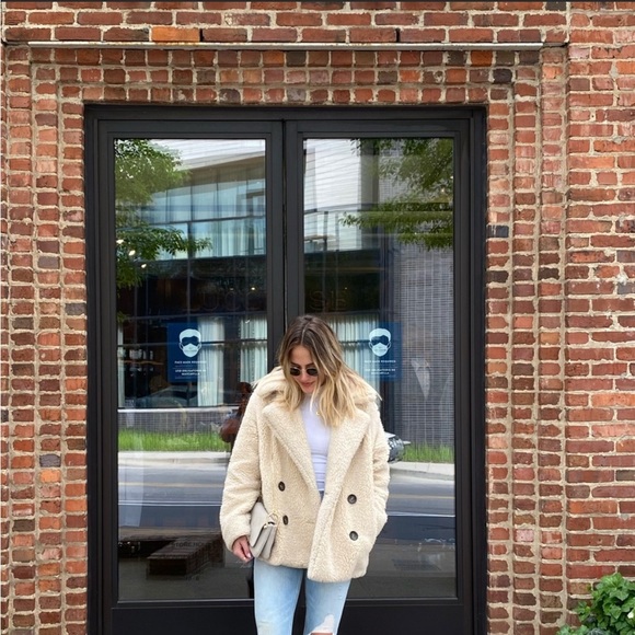 FREE PEOPLE - Beige Teddy Fau Sherpa Pea Coat Sz L - Picture 2 of 8